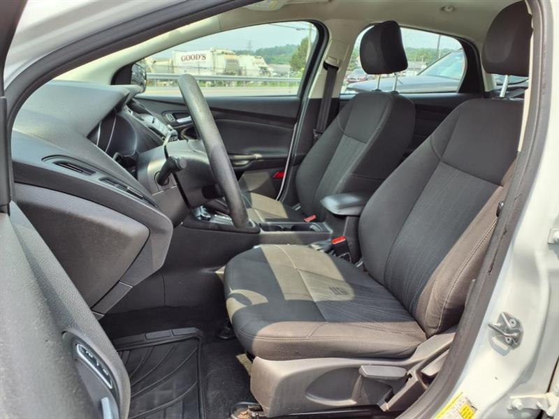 Ford Focus SE Hatch 2017