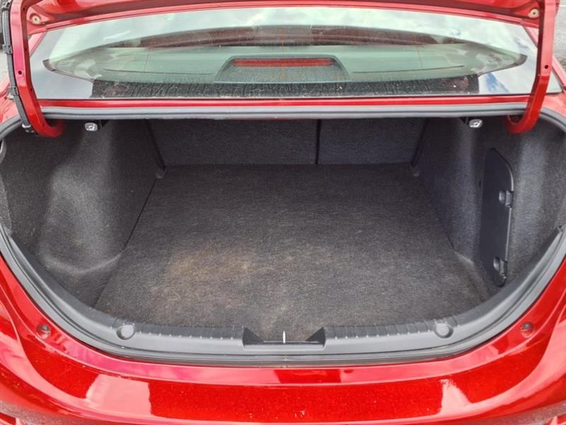 Mazda MAZDA3 i Touring AT 4-Door 2015