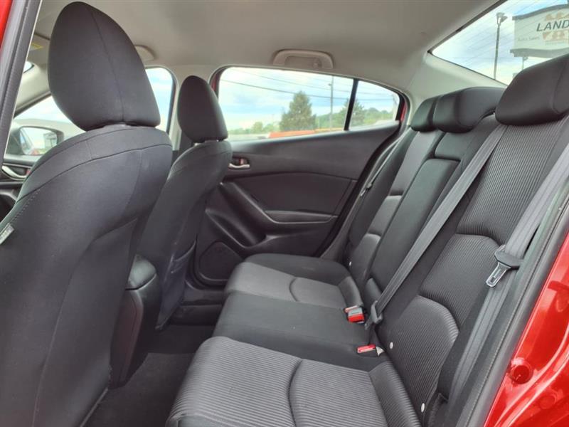 Mazda MAZDA3 i Touring AT 4-Door 2015