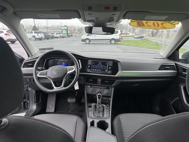 Volkswagen Jetta S 2024