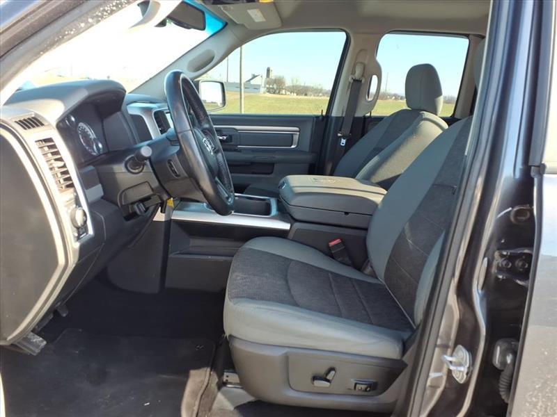 RAM 1500 SLT Quad Cab 4WD 2018