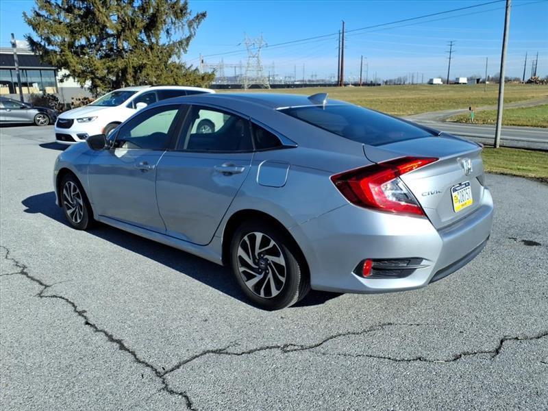 Honda Civic EX Sedan CVT 2018
