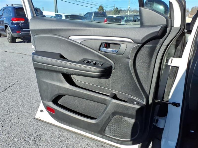 2023 Honda Ridgeline Sport - Photo 16