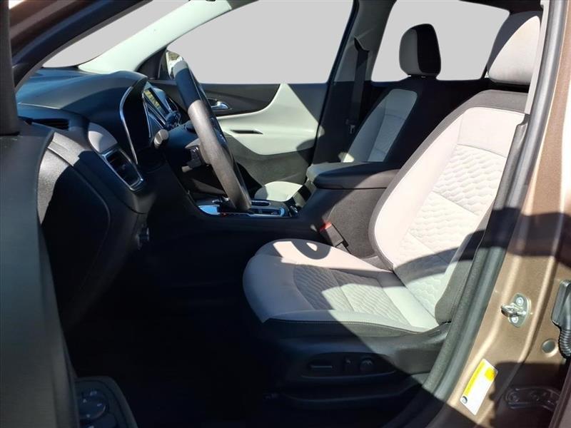 2019 Chevrolet Equinox LS - Photo 10
