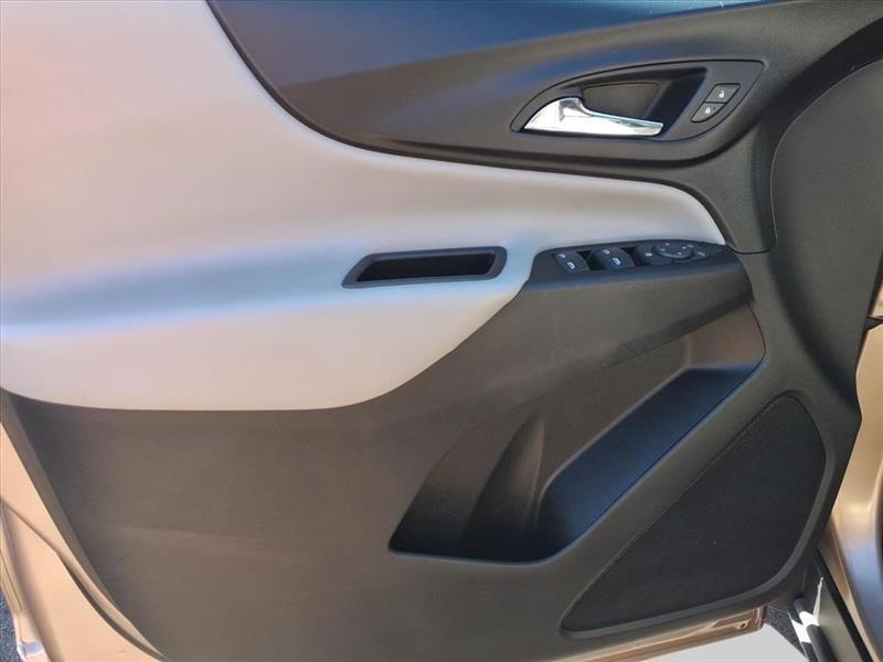 2019 Chevrolet Equinox LS - Photo 12