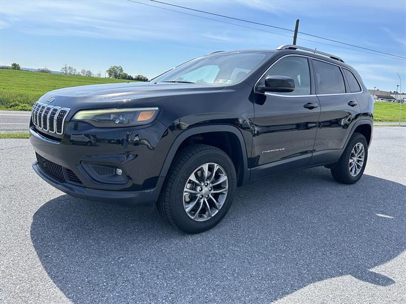 View vehicle photo 2