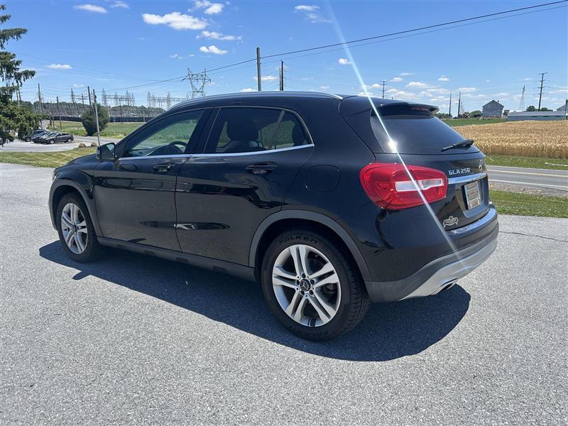 Mercedes-Benz GLA-Class GLA250 4MATIC 2015