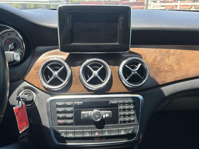Mercedes-Benz GLA-Class GLA250 4MATIC 2015