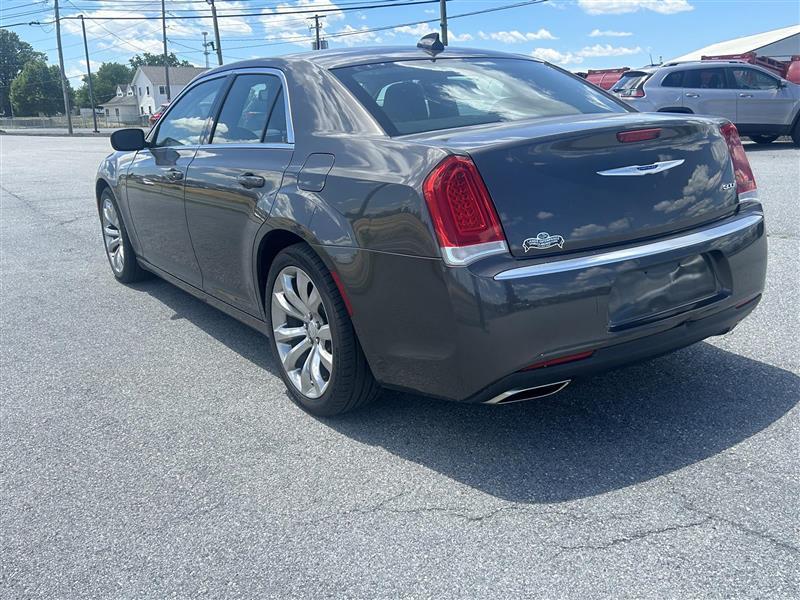 Chrysler 300 Touring 2019