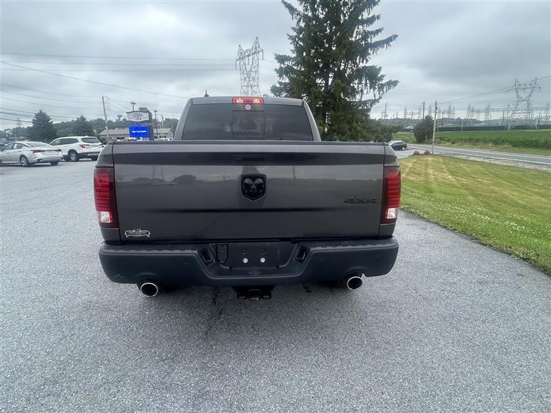 RAM 1500 Classic Tradesman Quad Cab 4WD 2020