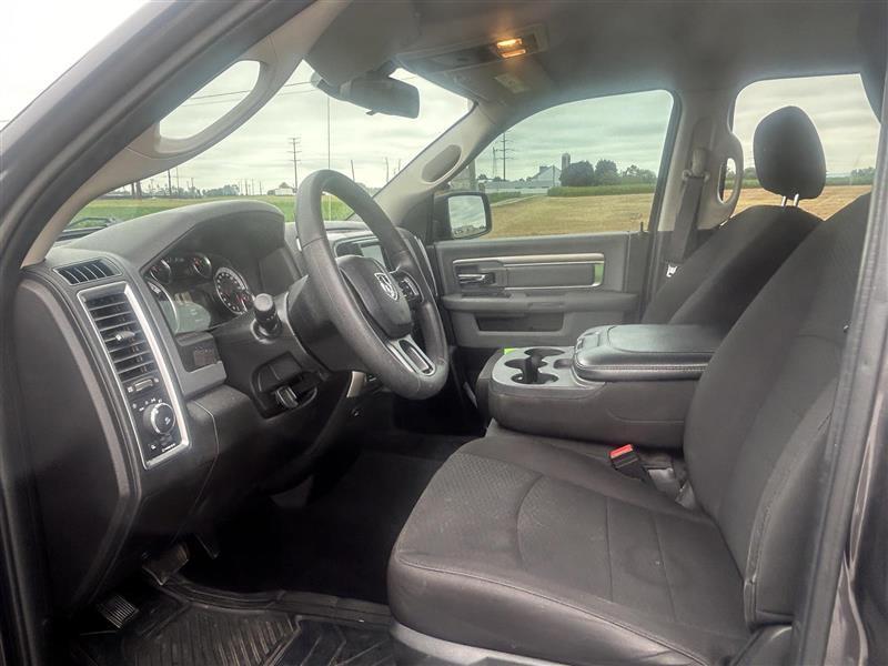 RAM 1500 Classic Tradesman Quad Cab 4WD 2020
