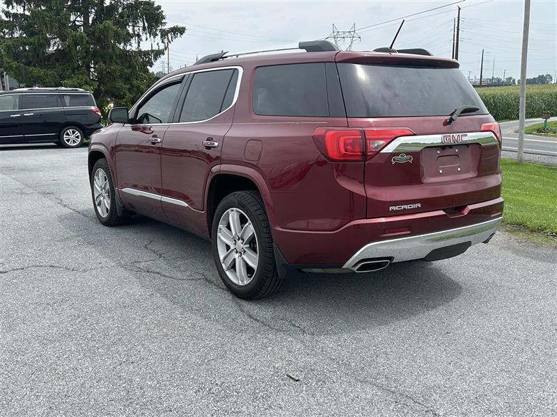 GMC Acadia Denali 2017