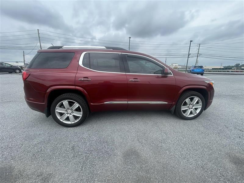 GMC Acadia Denali 2017