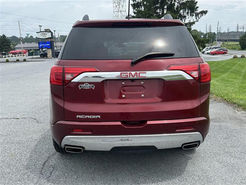 GMC Acadia Denali 2017