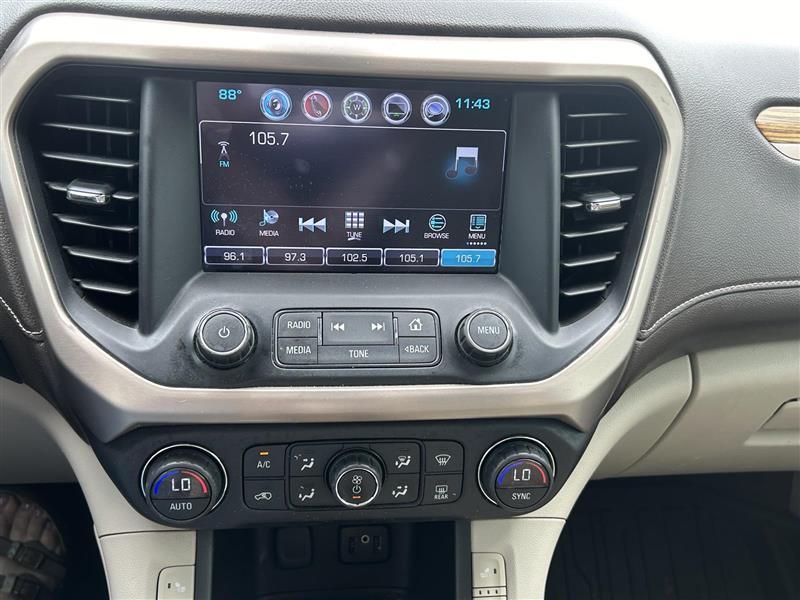 GMC Acadia Denali 2017