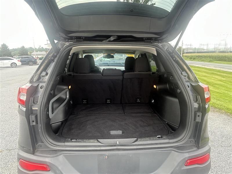 Jeep Cherokee Latitude 4WD 2015