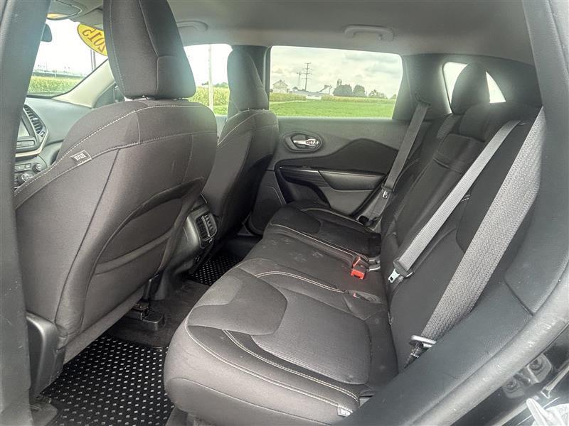 Jeep Cherokee Latitude 4WD 2015