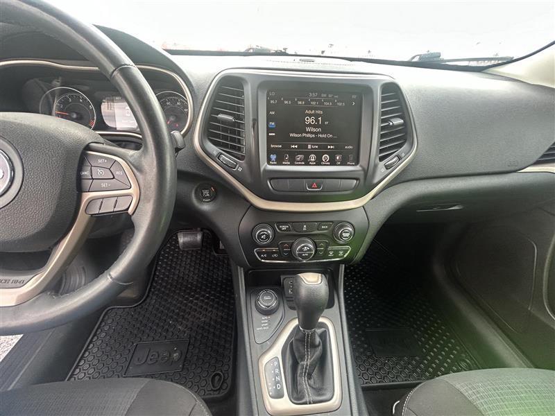 Jeep Cherokee Latitude 4WD 2015