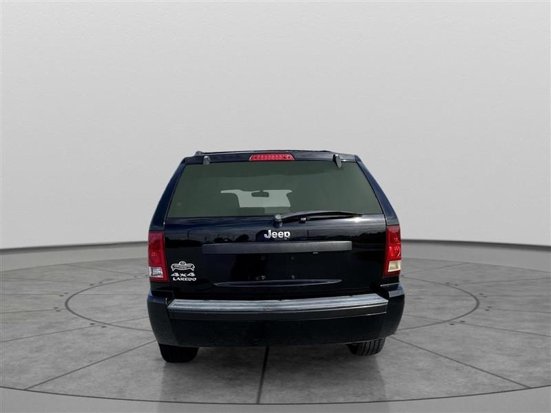 Jeep Grand Cherokee Laredo 4WD 2008