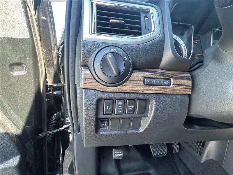 Nissan Titan PRO-4X Crew Cab 4WD 2019