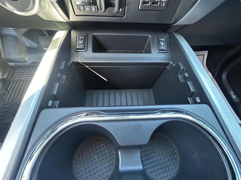 Nissan Titan PRO-4X Crew Cab 4WD 2019