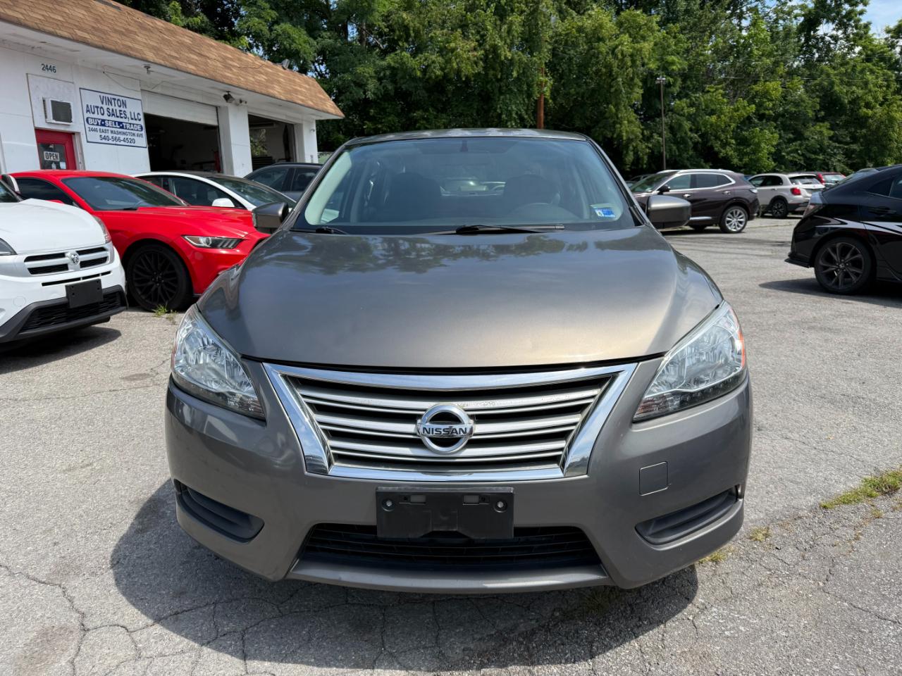 Nissan Sentra 4dr Sdn I4 CVT SV 2015