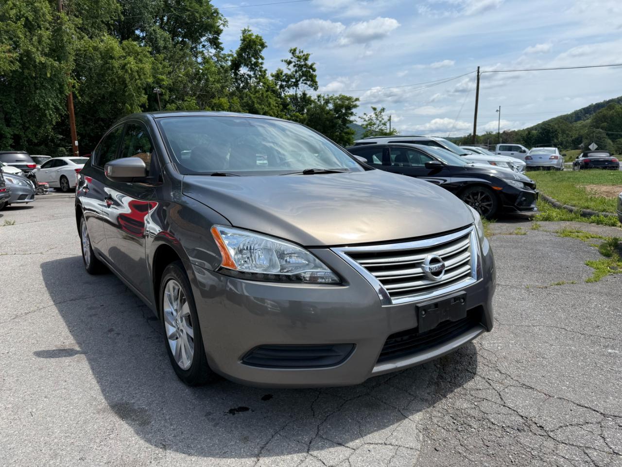 Nissan Sentra 4dr Sdn I4 CVT SV 2015