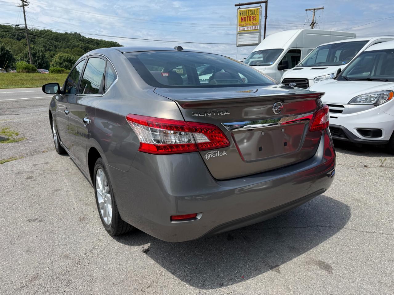 Nissan Sentra 4dr Sdn I4 CVT SV 2015