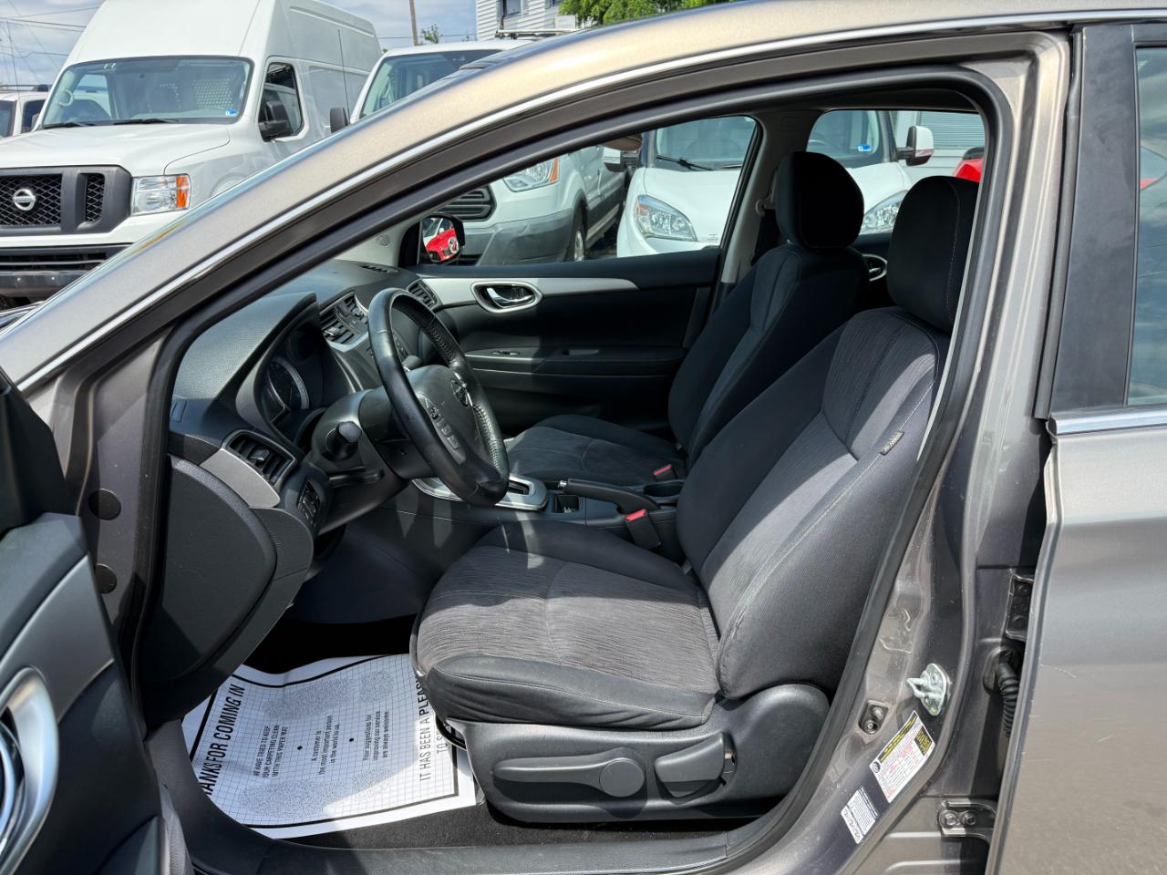 Nissan Sentra 4dr Sdn I4 CVT SV 2015
