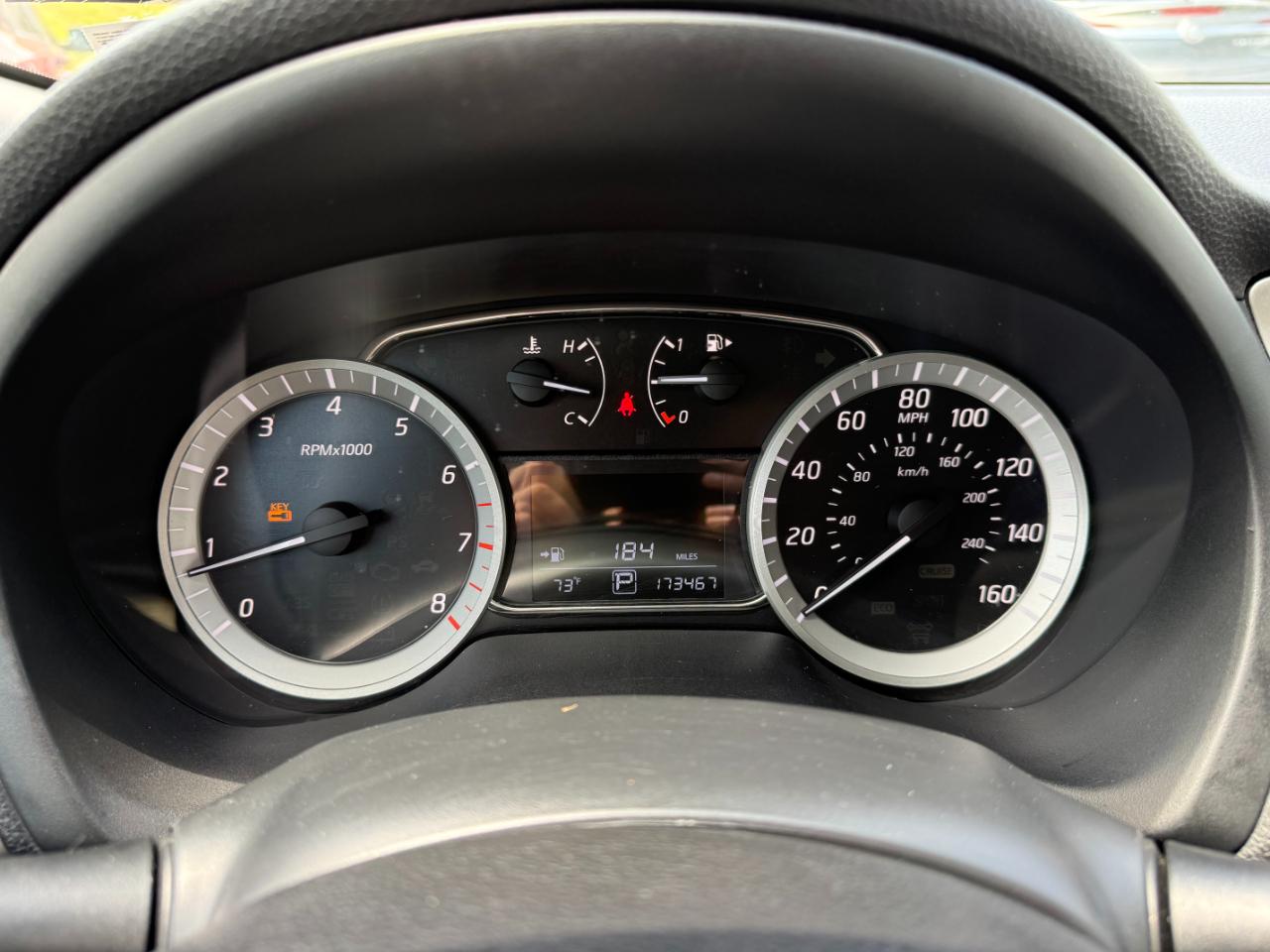Nissan Sentra 4dr Sdn I4 CVT SV 2015