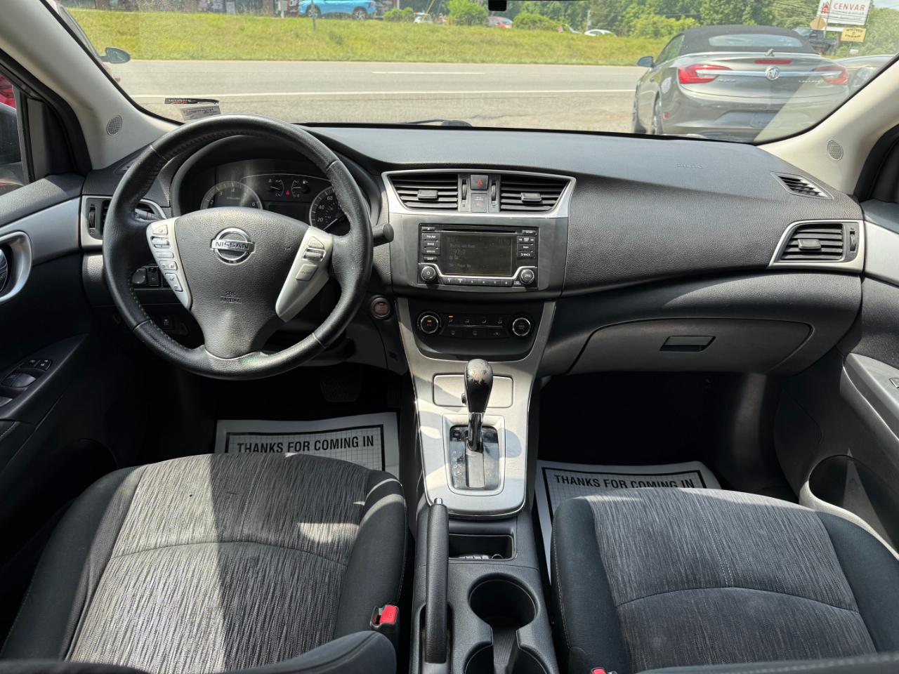 Nissan Sentra 4dr Sdn I4 CVT SV 2015