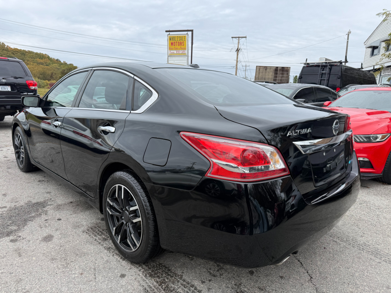 Nissan Altima 4dr Sdn I4 2.5 SV 2013 Nissan Altima 4dr Sdn I4 2.5 SV 2013