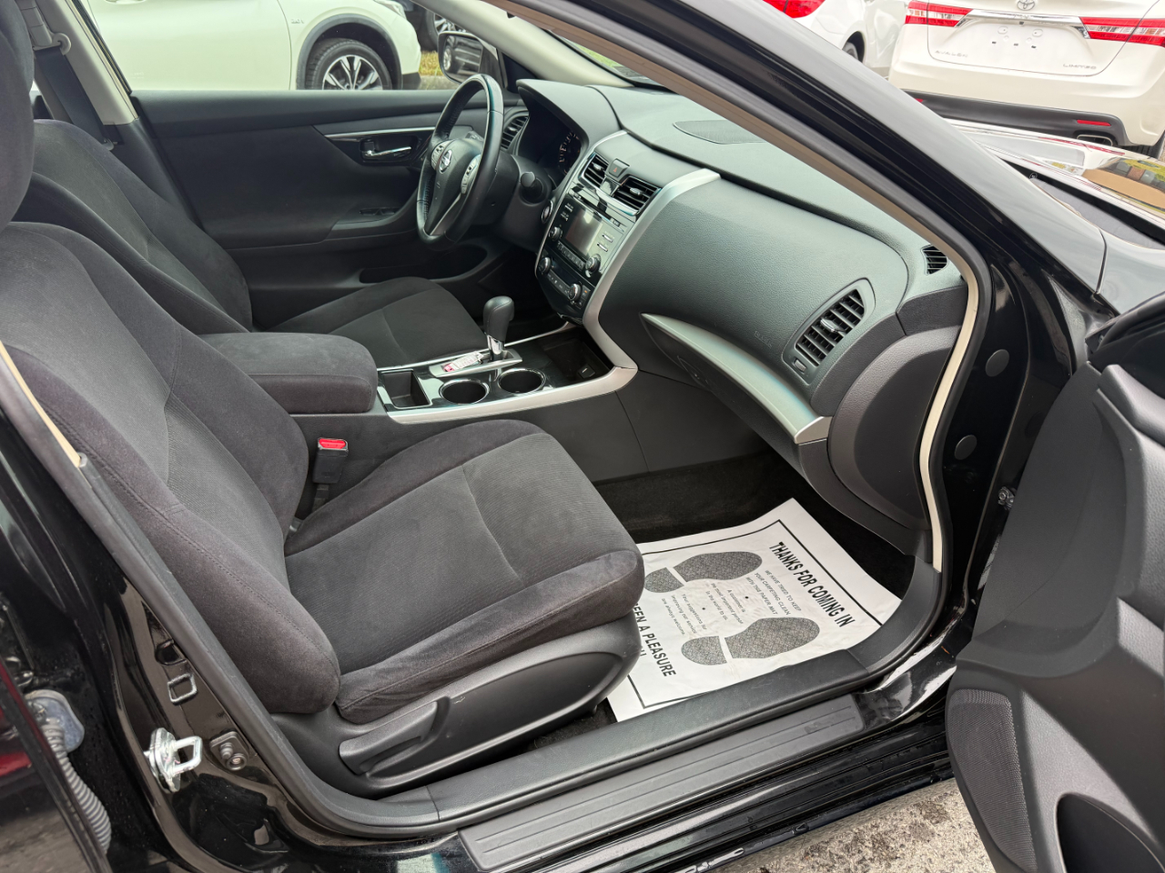 Nissan Altima 4dr Sdn I4 2.5 SV 2013 Nissan Altima 4dr Sdn I4 2.5 SV 2013