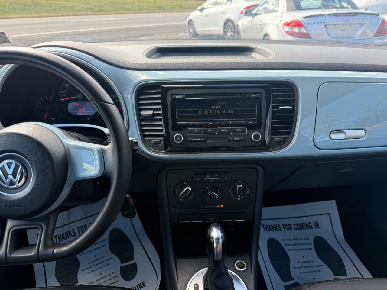 Volkswagen Beetle 2dr Cpe Auto 2.5L PZEV 2012 Volkswagen Beetle 2dr Cpe Auto 2.5L PZEV 2012