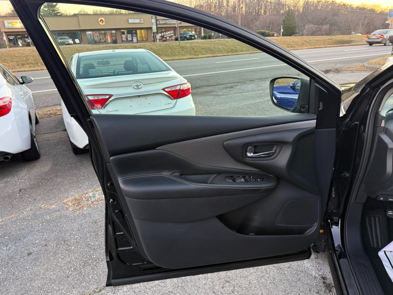 Nissan Murano AWD SV 2023