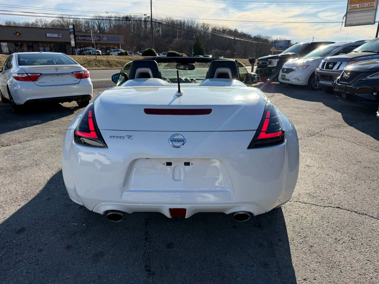 Nissan 370Z Roadster Touring Auto 2017