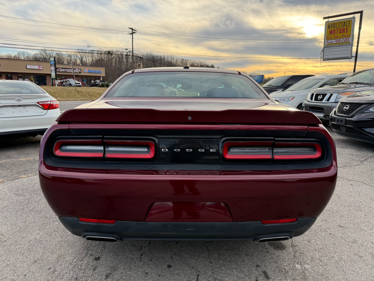 Dodge Challenger SXT RWD 2018