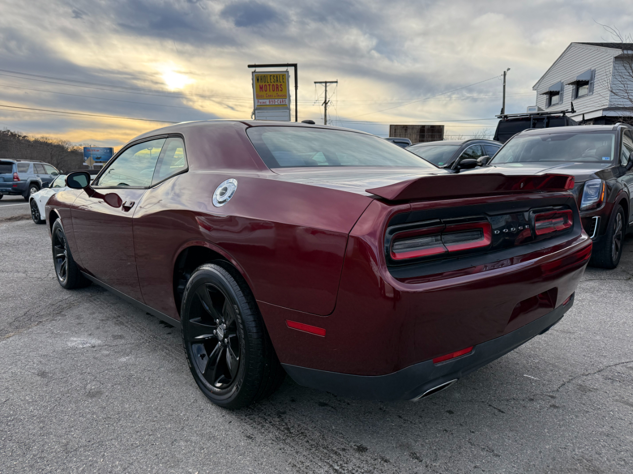 Dodge Challenger SXT RWD 2018