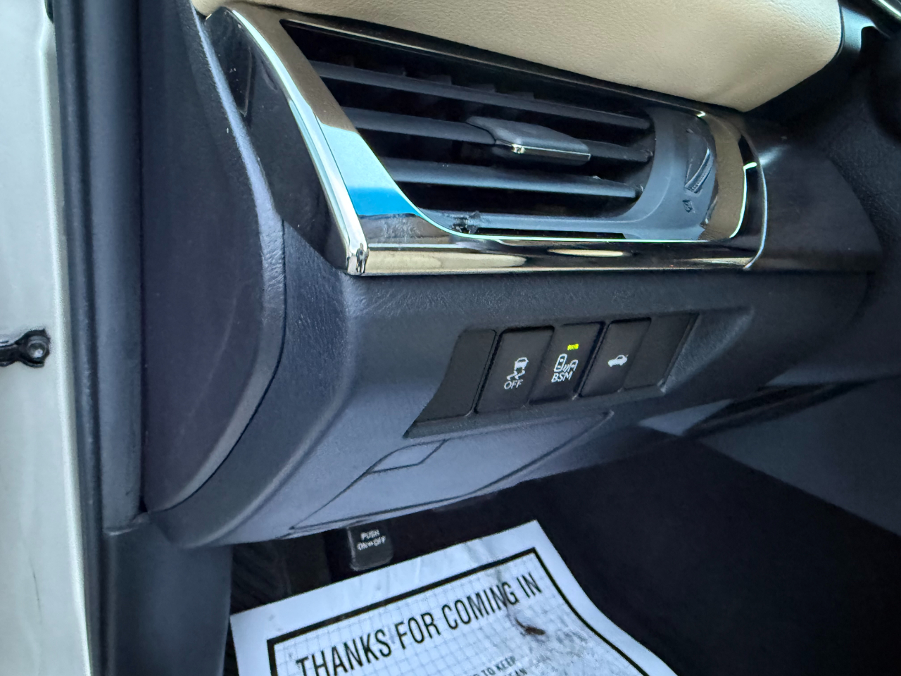 Toyota Avalon 4dr Sdn XLE Premium (Natl) 2016