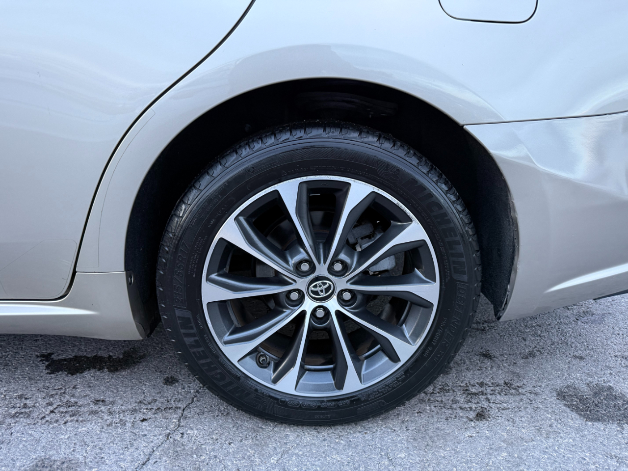 Toyota Avalon 4dr Sdn XLE Premium (Natl) 2016