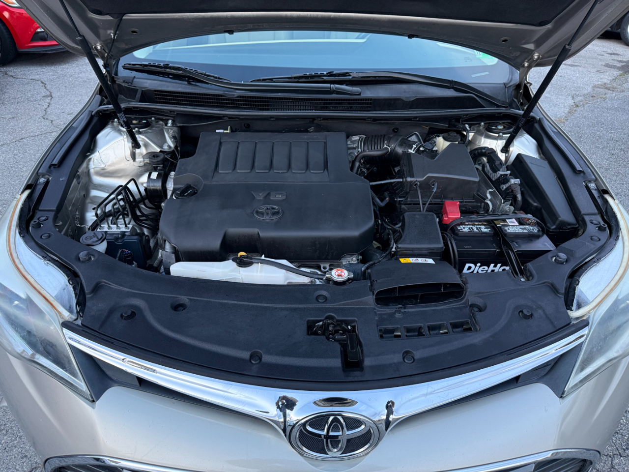 Toyota Avalon 4dr Sdn XLE Premium (Natl) 2016
