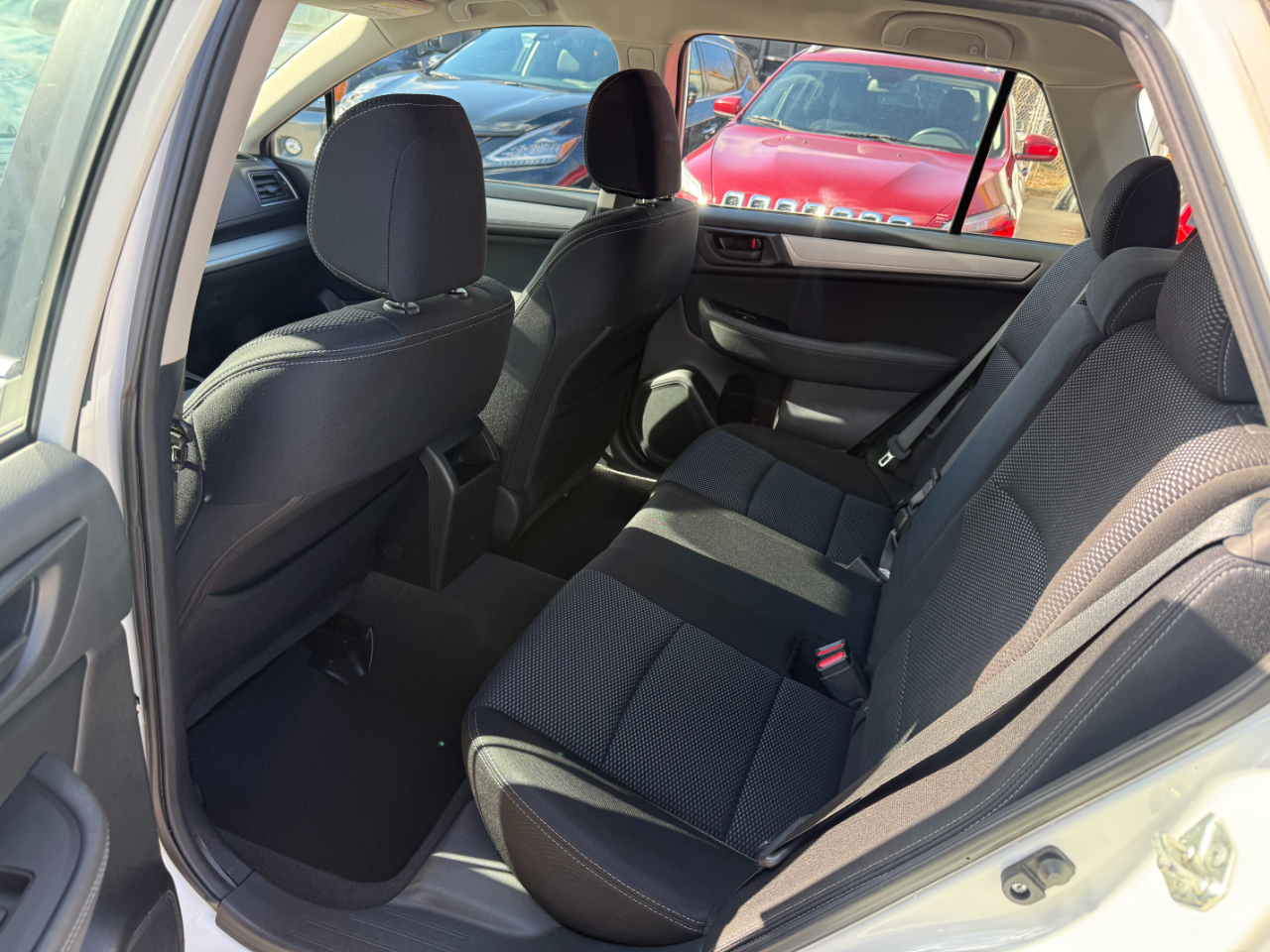 Subaru Outback 4dr Wgn 2.5i PZEV 2015