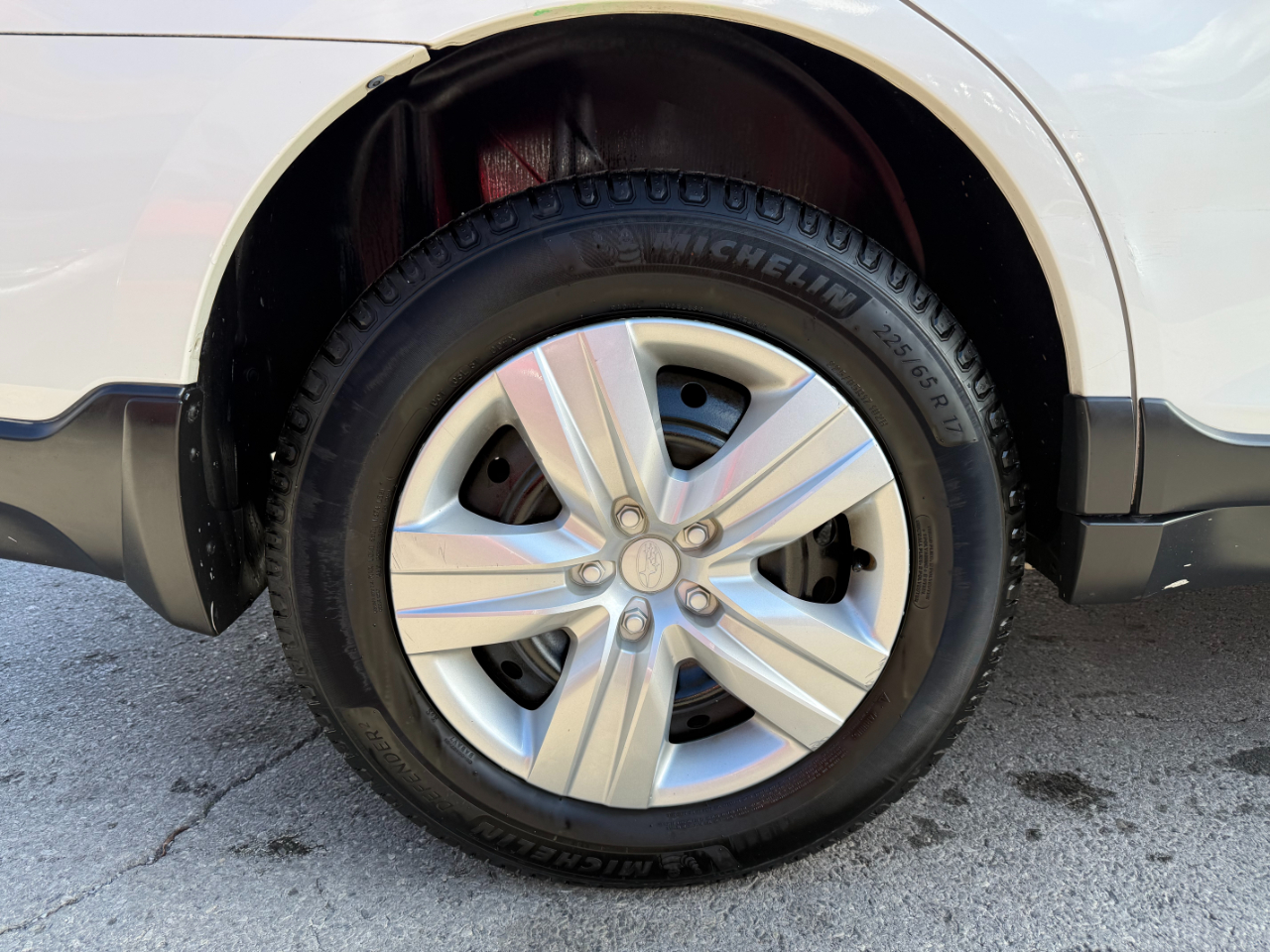 Subaru Outback 4dr Wgn 2.5i PZEV 2015