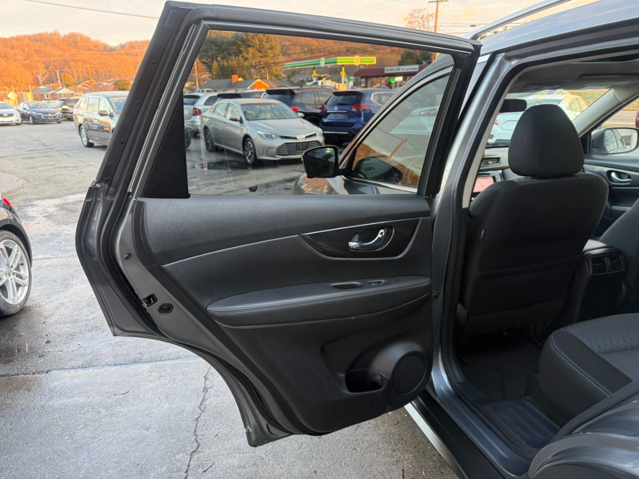 Nissan Rogue AWD SV 2018