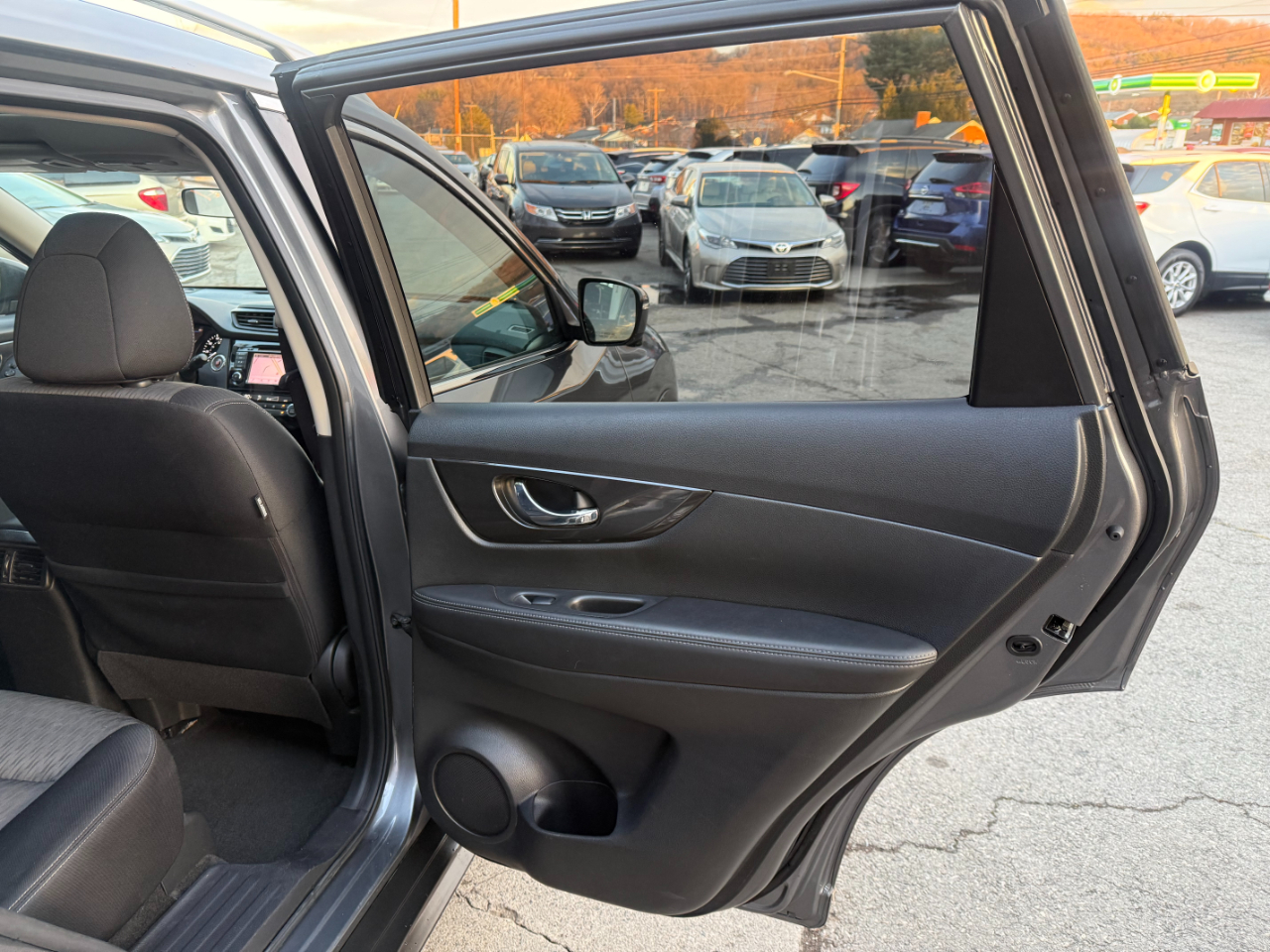 Nissan Rogue AWD SV 2018