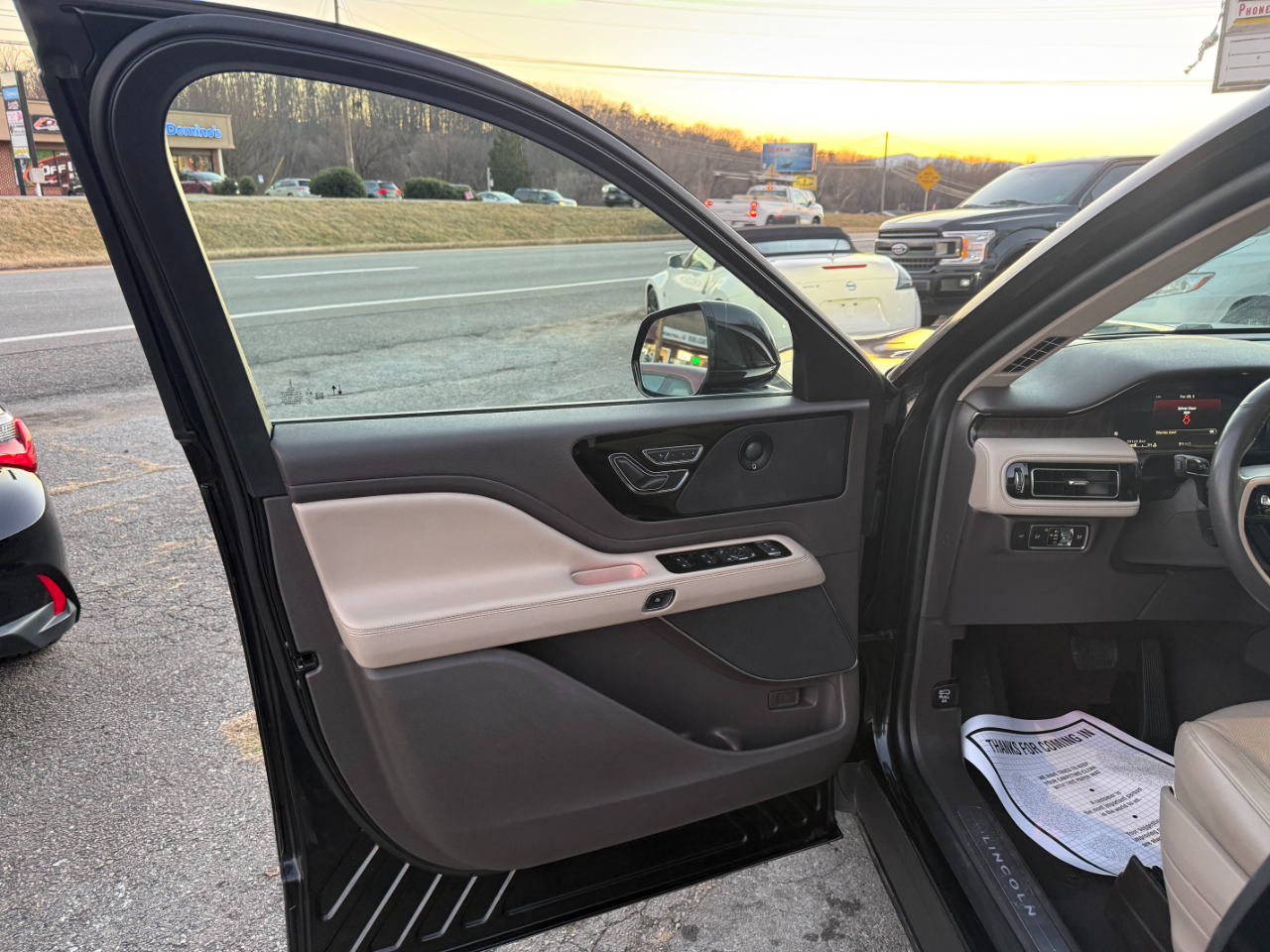 Lincoln Aviator Reserve AWD 2022