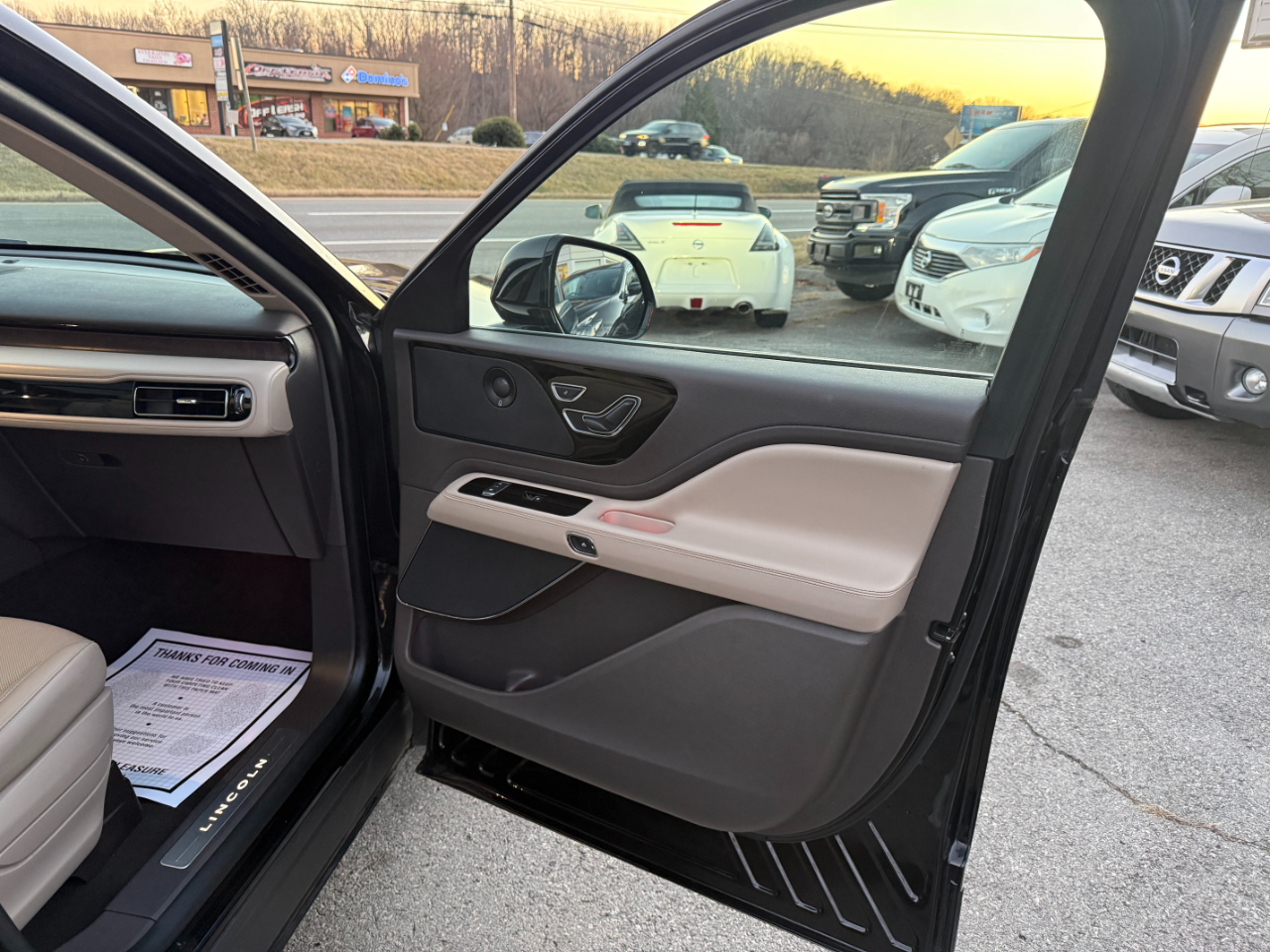 Lincoln Aviator Reserve AWD 2022