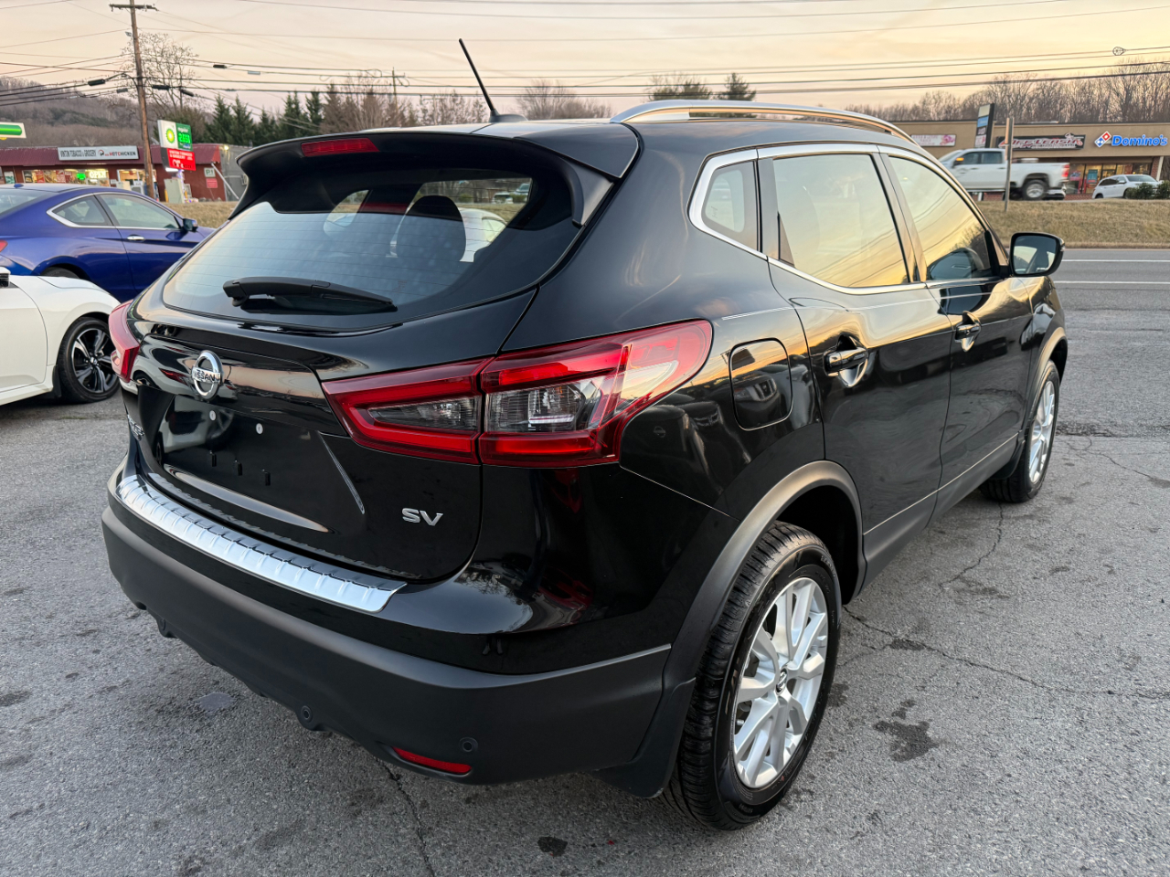 Nissan Rogue Sport FWD SV 2021