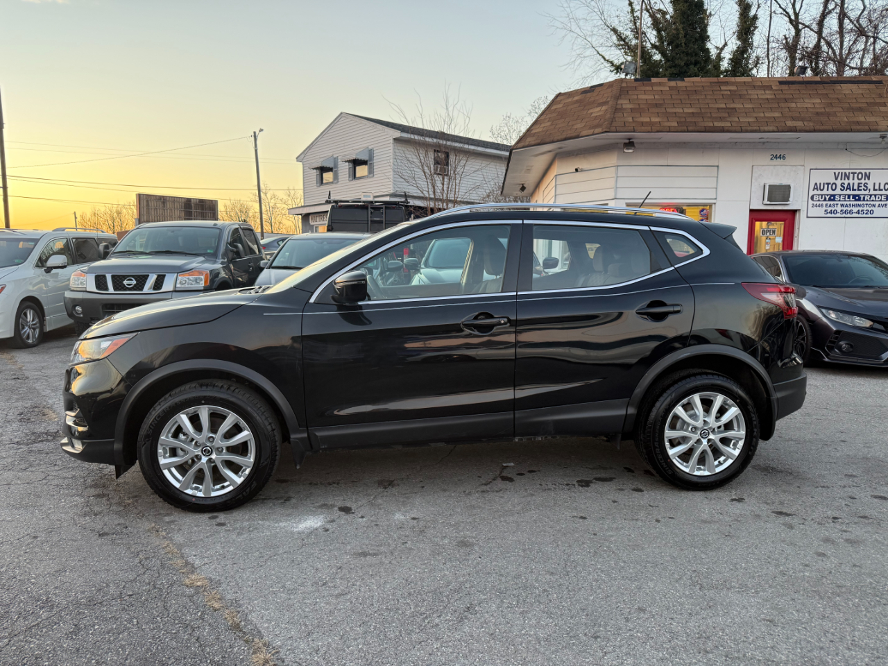 Nissan Rogue Sport FWD SV 2021