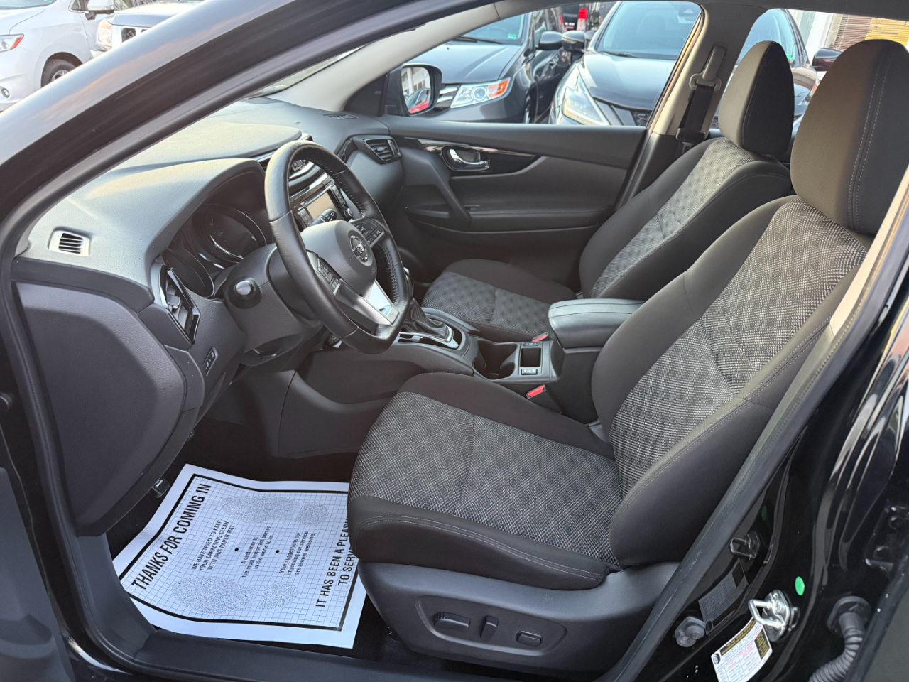 Nissan Rogue Sport FWD SV 2021